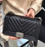 𝐂𝐡𝐚𝐧𝐥 Chevron Black caviar SHW