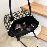 𝐏𝐚𝐫𝐚𝐝𝐚 Nylon Noir Tote Bag